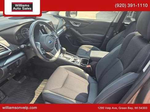 Used 2019 Subaru Forester Premium w/ All-Weather Package AWD/4WD image 12