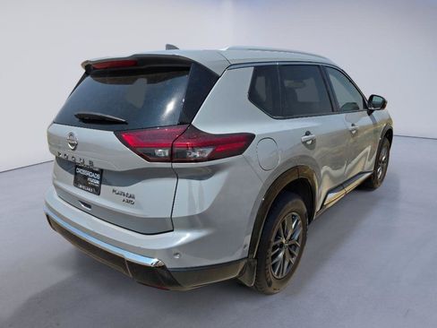 Used 2024 Nissan Rogue Platinum w/ Platinum Premium Package AWD/4WD image 6