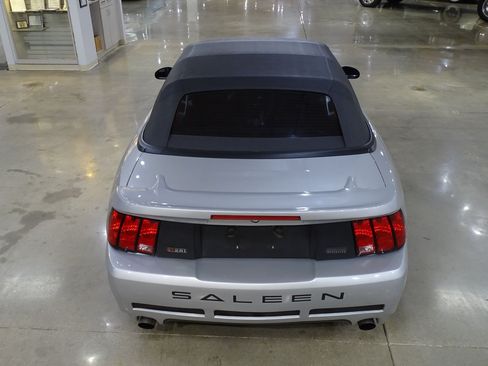 Used 2001 Ford Mustang GT RWD image 11
