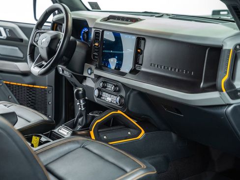 Used 2022 Ford Bronco Badlands image 20