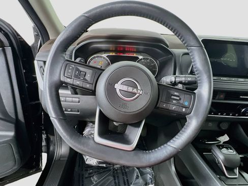 Used 2023 Nissan Rogue SV w/ SV Premium B Package AWD/4WD image 10