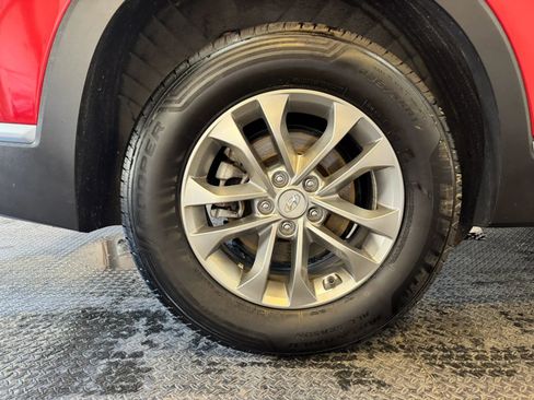 Used 2019 Hyundai Santa Fe SE AWD/4WD image 33