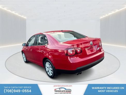 Used 2010 Volkswagen Jetta Limited Edition FWD image 7