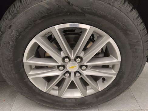 Used 2022 Chevrolet Traverse LT w/ LPO, Floor Liner Package AWD/4WD image 31