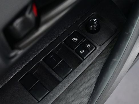 Used 2025 Toyota Corolla LE FWD image 14