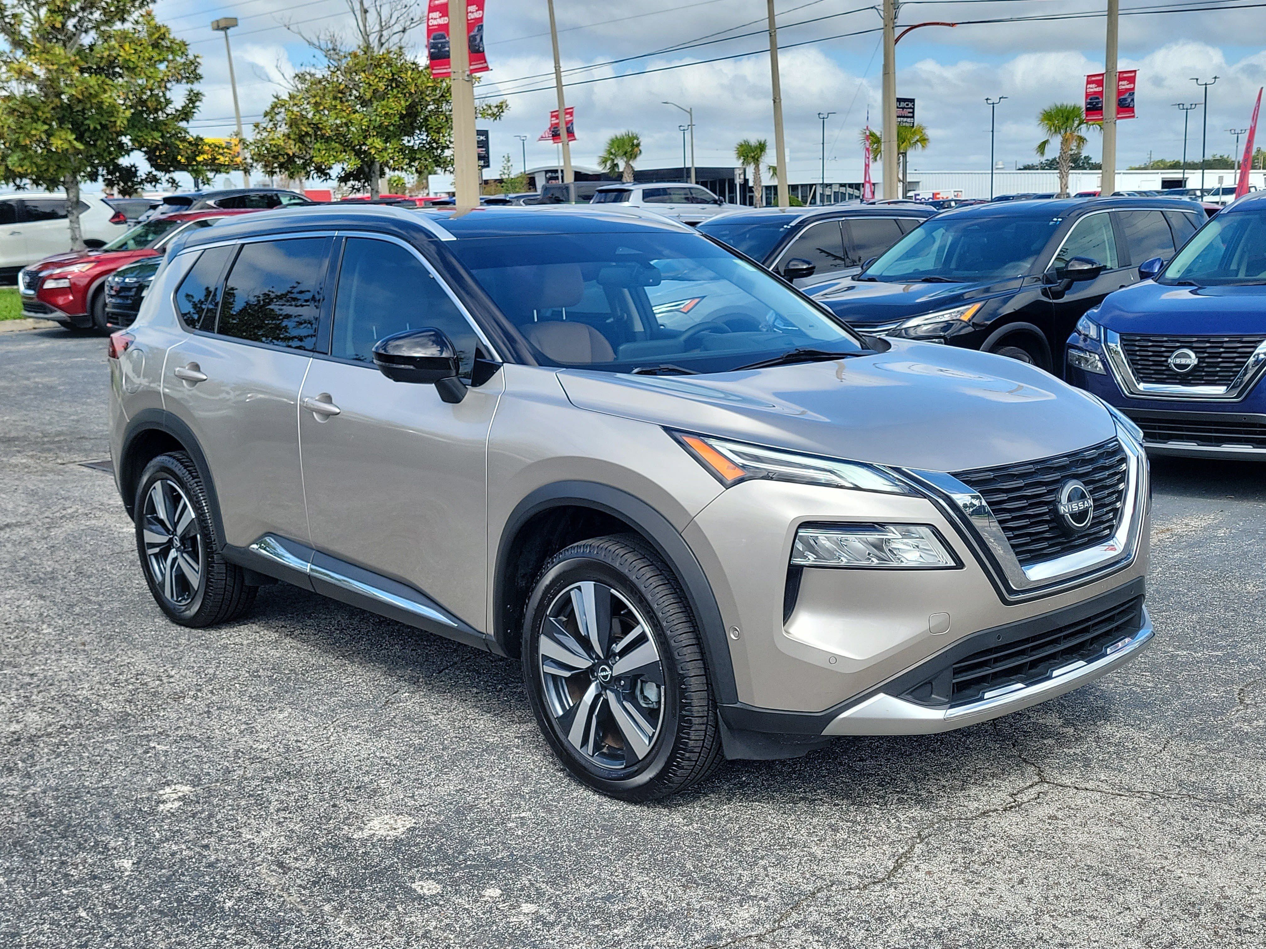 Certified 2023 Nissan Rogue Platinum w/ Platinum Premium Package AWD/4WD image 3