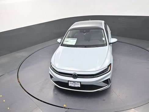 New 2026 Volkswagen Jetta SE image 12