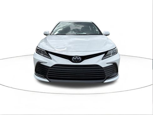 Used 2023 Toyota Camry LE FWD image 8