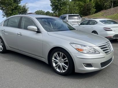 Used 2009 Hyundai Genesis 4.6 w/ Technology Pkg 5