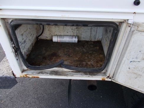 Used 2004 Ford F450 XL image 34