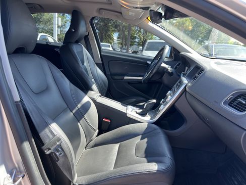 Used 2018 Volvo S60 T5 Inscription FWD image 34