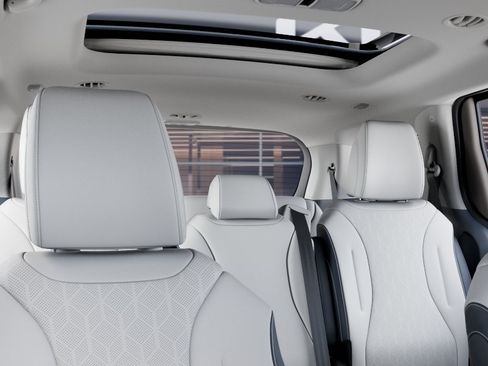 New 2026 Kia Carnival SX FWD image 27