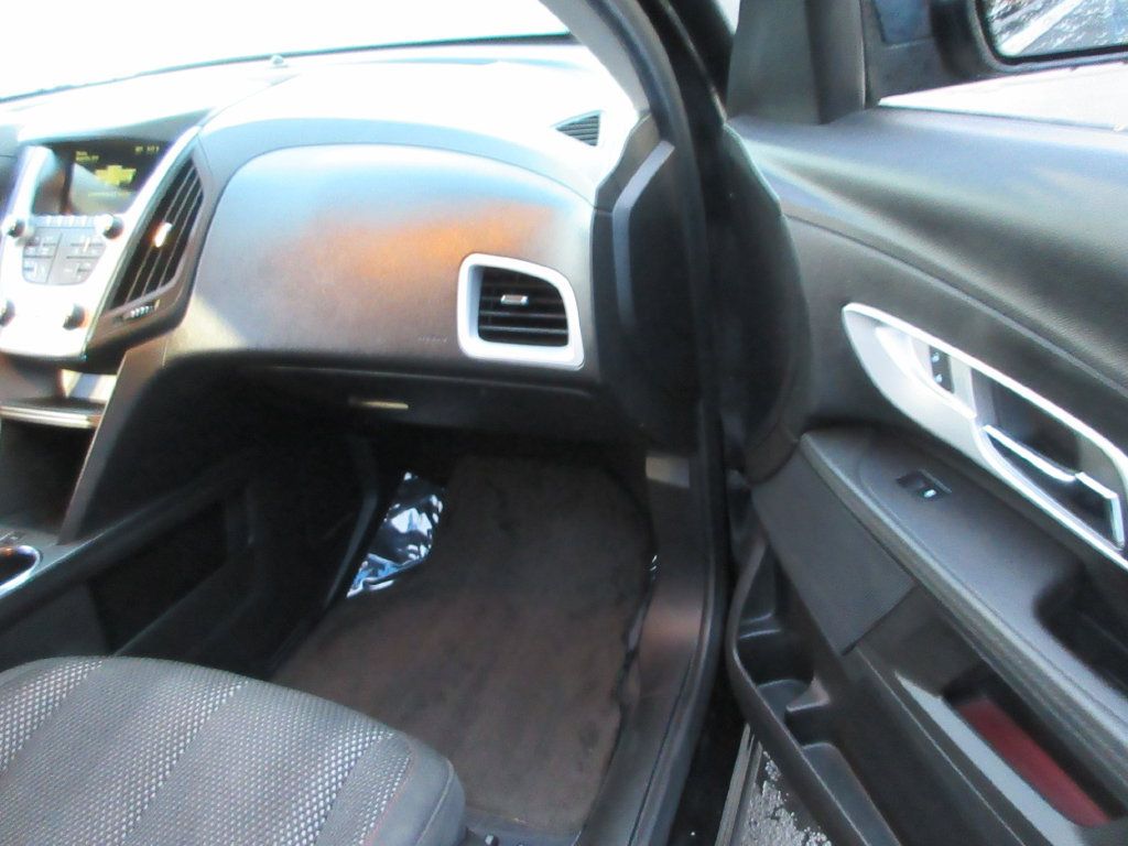 Used 2025 Chevrolet Equinox LT w/ Convenience Package II FWD image 19