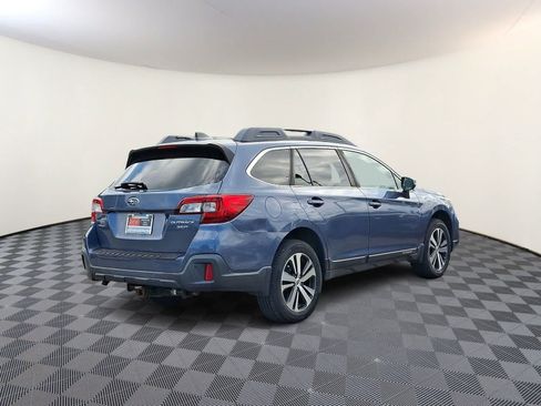 Used 2018 Subaru Outback 3.6R Limited AWD/4WD image 5