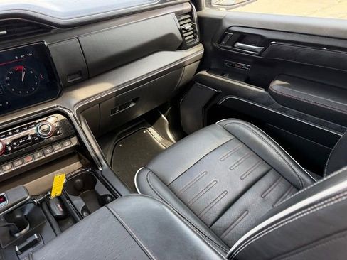 Used 2023 GMC Sierra 1500 AT4X image 15
