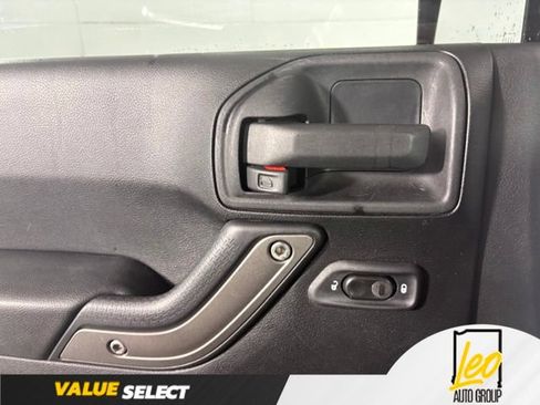 Used 2013 Jeep Wrangler Sport AWD/4WD image 12