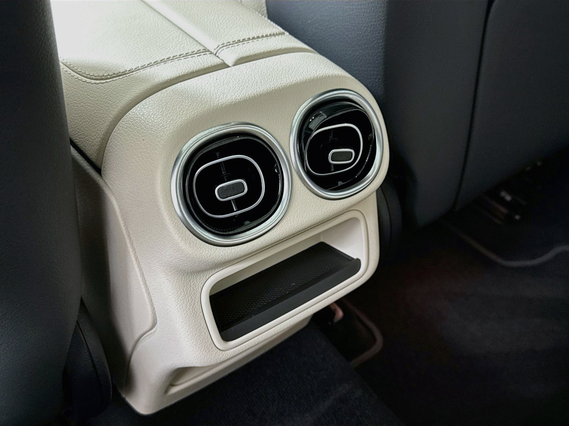 Certified 2026 Mercedes-Benz GLC 300 image 28