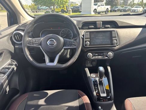 Used 2021 Nissan Versa SR w/ Convenience Package FWD image 24