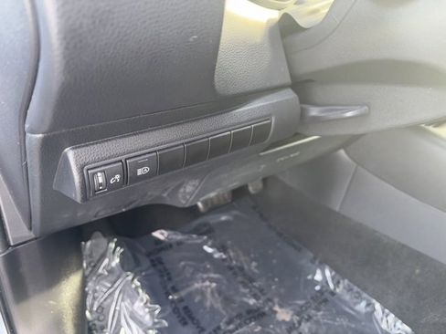 Certified 2023 Toyota Corolla LE image 22