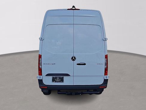 Used 2026 Mercedes-Benz Sprinter 2500 image 6