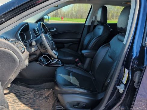 Used 2020 Jeep Compass Limited AWD/4WD image 11