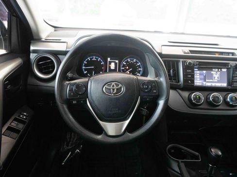 Used 2018 Toyota RAV4 LE w/ All Weather Liner Package AWD/4WD image 21