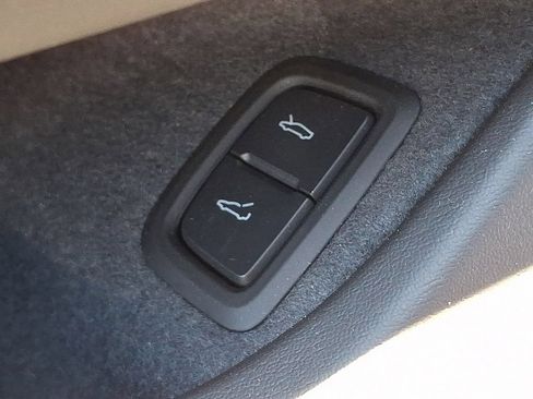 Used 2024 Chevrolet Corvette Stingray Preferred Cpe w/ 2LT RWD image 29