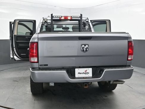 Used 2019 RAM 1500 Express AWD/4WD image 43