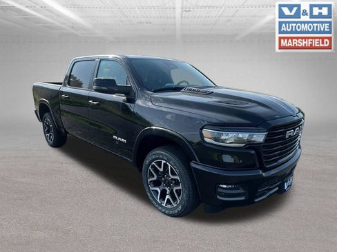 Used 2025 RAM 1500 Laramie AWD/4WD image 1