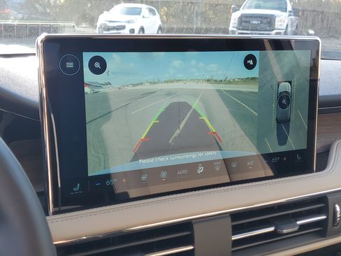 New 2026 Lincoln Corsair Reserve image 21