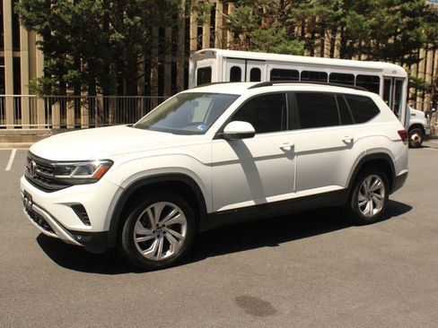 Used 2021 Volkswagen Atlas SE FWD image 12