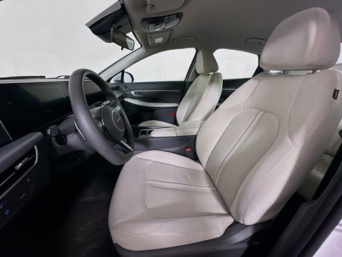 Used 2025 Hyundai Sonata SEL image 13