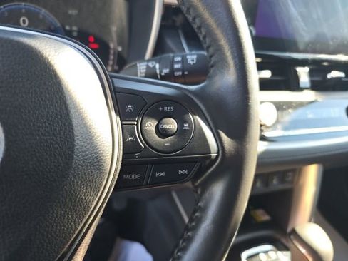 Used 2023 Toyota Corolla Cross XLE image 20