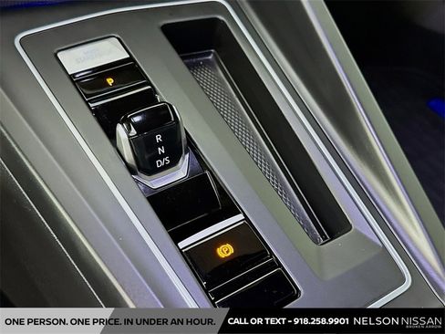 Used 2022 Volkswagen Golf R image 17