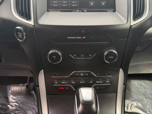 Used 2015 Ford Edge SEL w/ Equipment Group 201A image 24