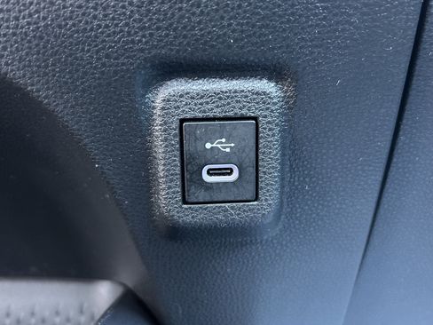 Certified 2023 Toyota Corolla LE image 28