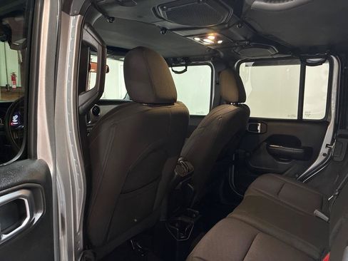 Used 2020 Jeep Wrangler Unlimited Sport AWD/4WD image 18