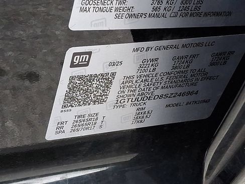 Used 2025 GMC Sierra 1500 SLT AWD/4WD image 26