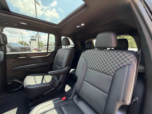 New 2026 GMC Acadia Denali w/ Super Cruise Package AWD/4WD image 26