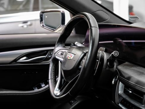 Used 2025 Cadillac CT5 Premium Luxury image 18