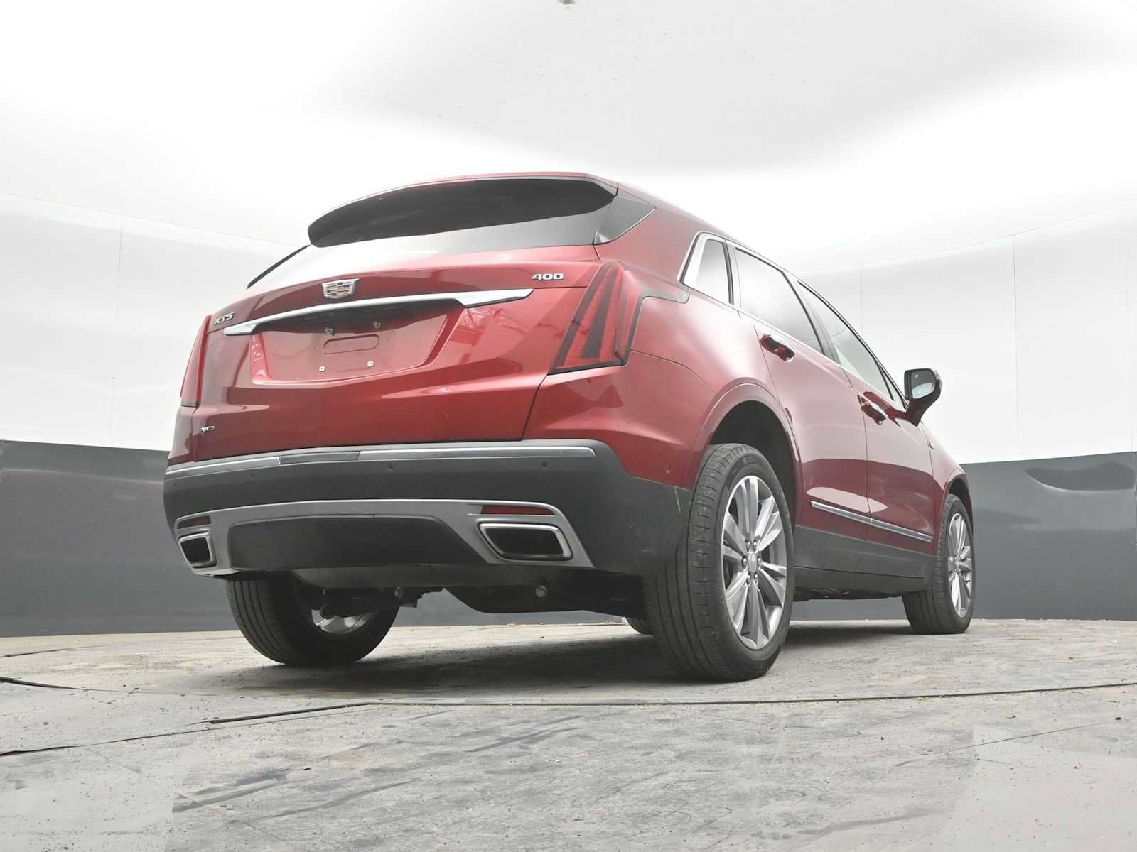 Used 2024 Cadillac XT5 Premium Luxury w/ Technology Package AWD/4WD image 33