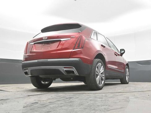 Used 2024 Cadillac XT5 Premium Luxury w/ Technology Package AWD/4WD image 33