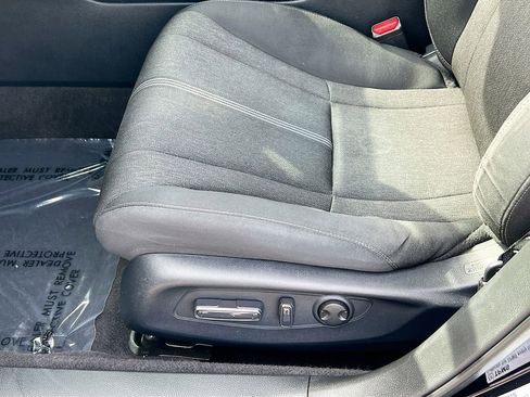 Used 2023 Honda Accord Sport image 17