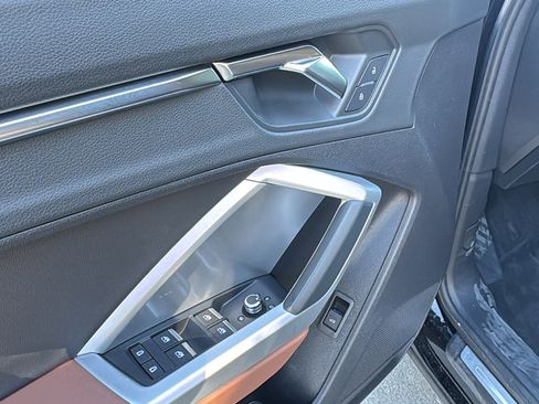 Used 2020 Audi Q3 2.0T Premium w/ Convenience Package image 13