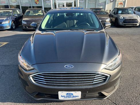 Used 2020 Ford Fusion SE FWD image 5
