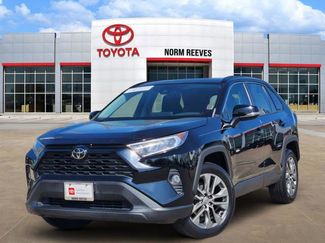 Used 2019 Toyota RAV4 XLE Premium video 1