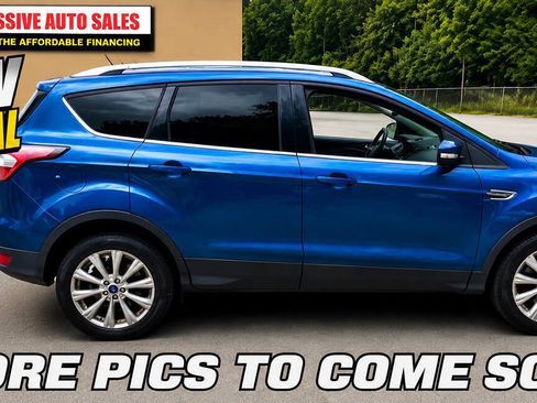 Used 2017 Ford Escape Titanium AWD/4WD image 1