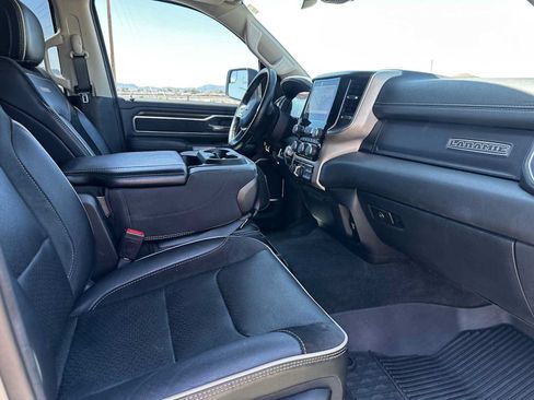 Used 2022 RAM 1500 Laramie AWD/4WD image 10