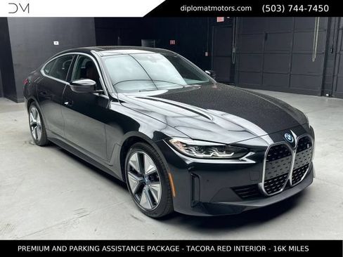Used 2023 BMW i4 eDrive35 w/ Premium Package RWD image 9