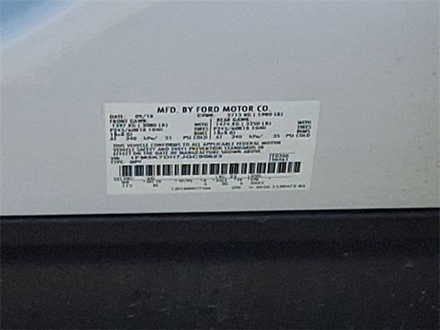 Used 2018 Ford Explorer XLT w/ Equipment Group 202A image 28